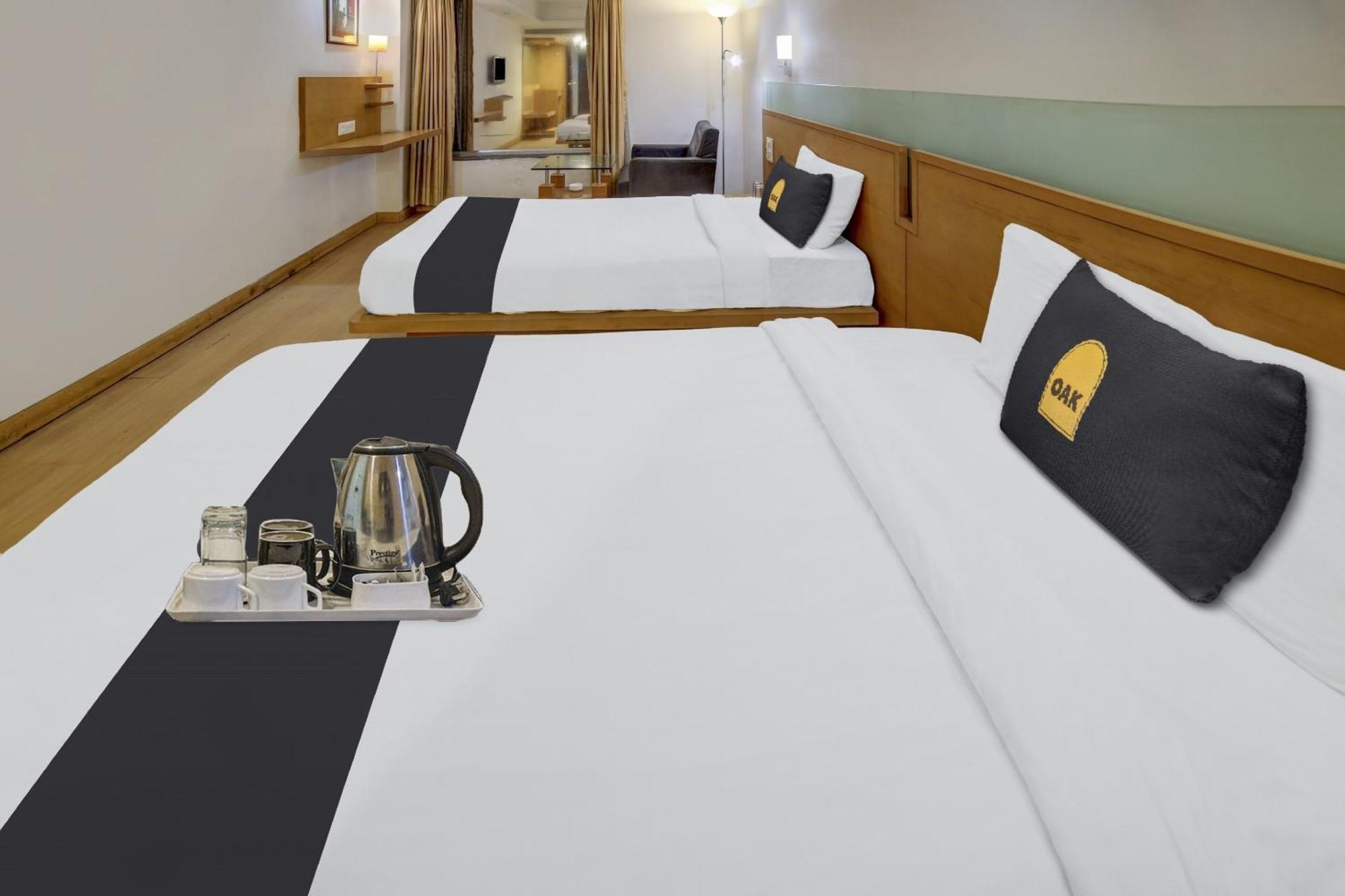 Collection O Cambay Sapphire Otel Sarkhej Dış mekan fotoğraf