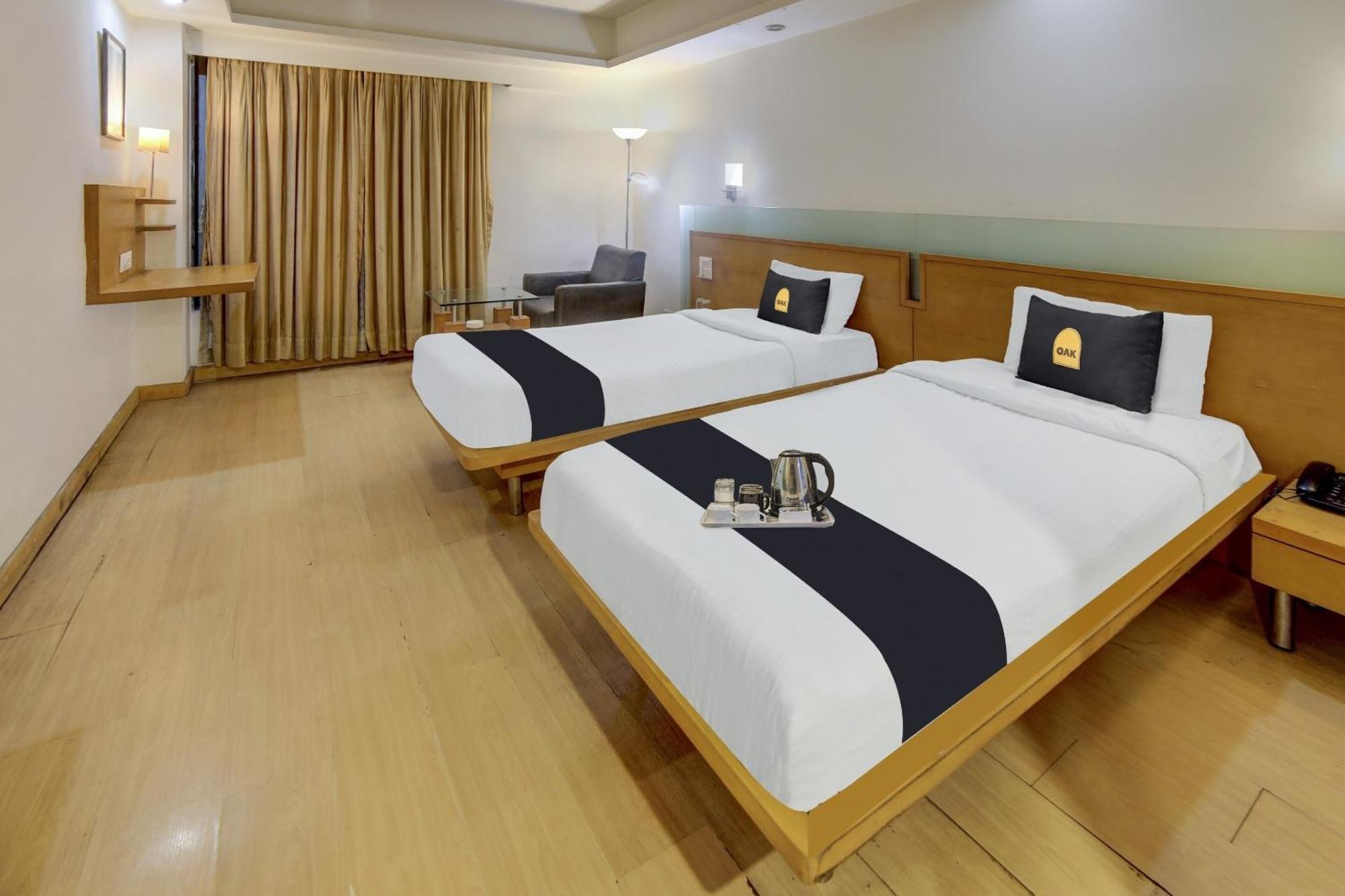Collection O Cambay Sapphire Otel Sarkhej Dış mekan fotoğraf