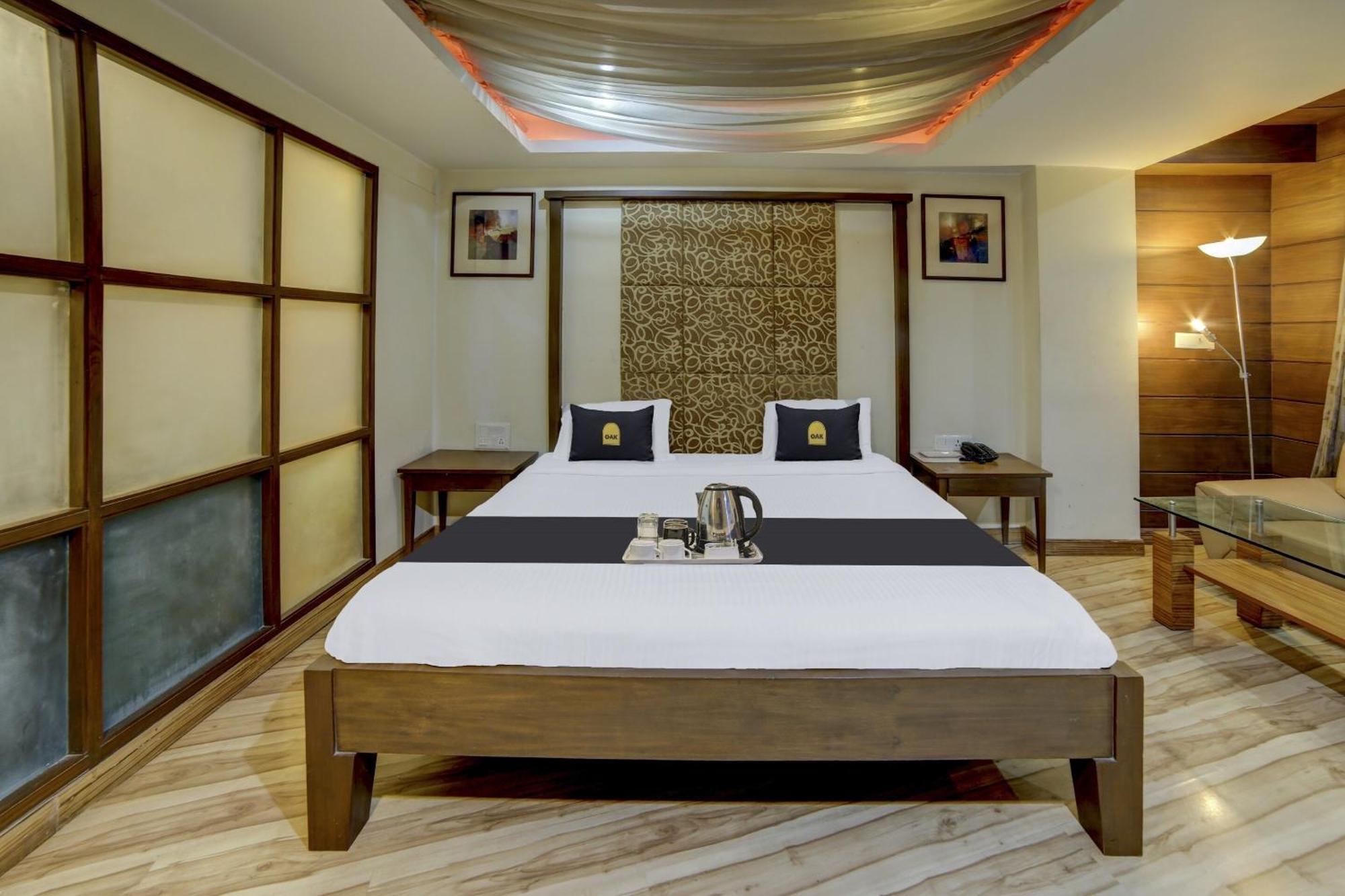 Collection O Cambay Sapphire Otel Sarkhej Dış mekan fotoğraf